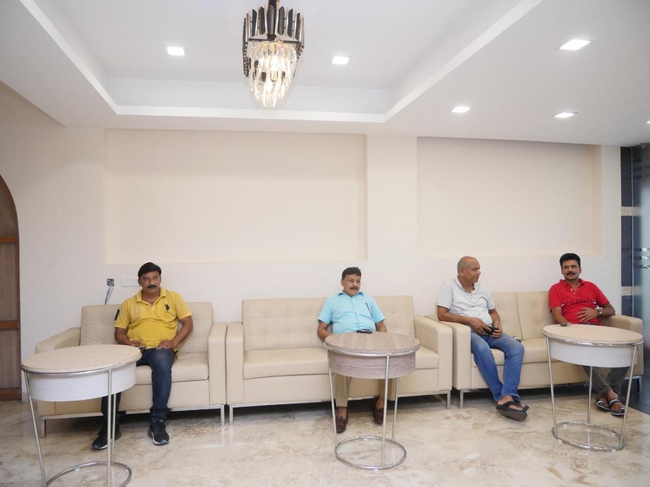 Variety Inn Patna  Exteriér fotografie